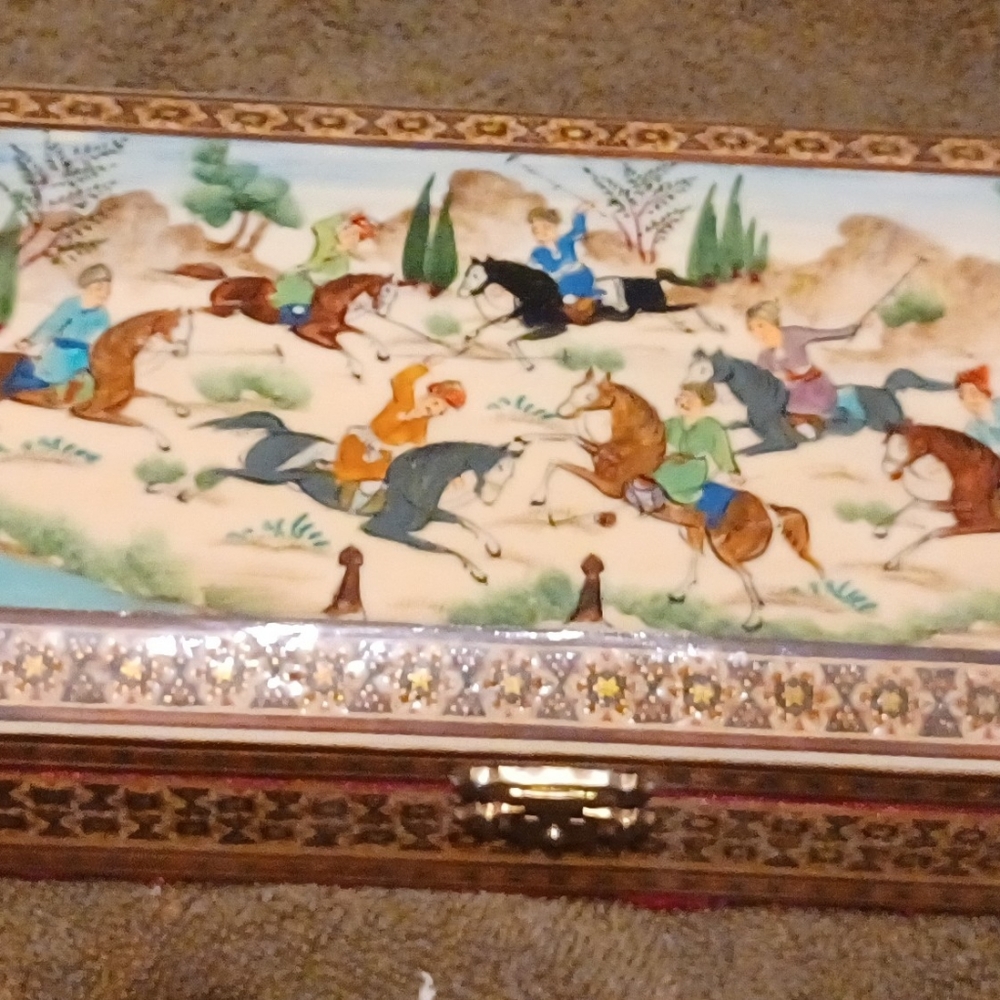 Beautiful vintage jewelry or trinket box